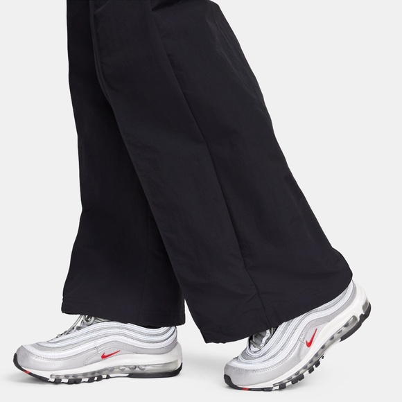 Nike Women's Sportswear Everything Wovens Mid-Rise Open-Hem Pants - Picture 5 of 7
